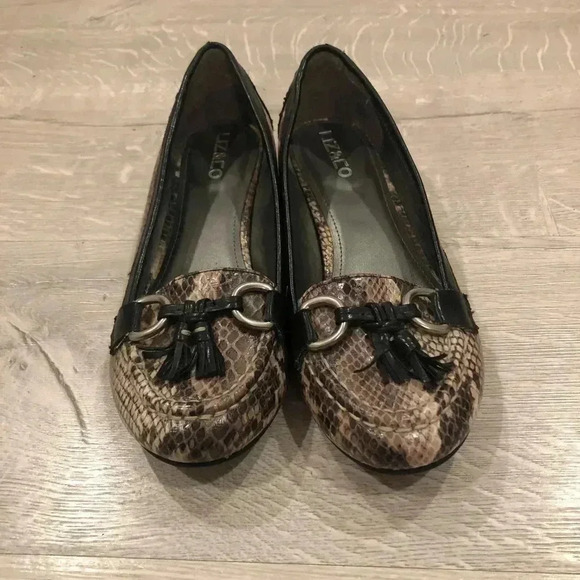 Liz and co - snake skin material- 71/2 - Picture 2 of 5